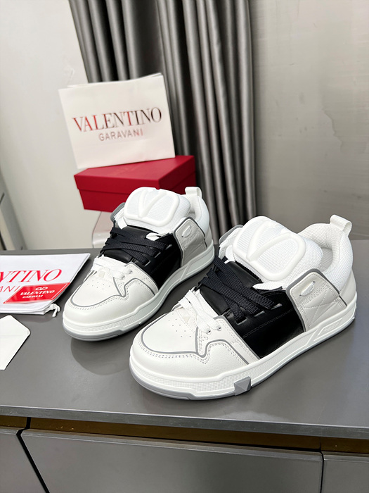 23ss valenti*o V 로고 스니커즈