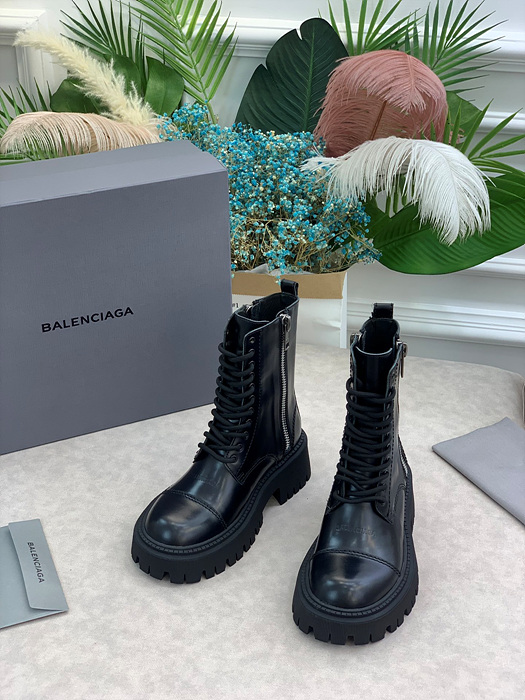 balenciag* 레이스업 부츠 (굽 5cm)