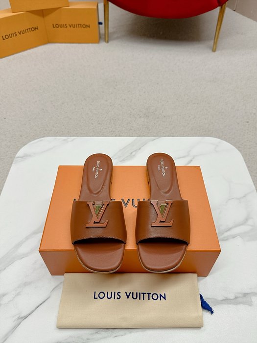 lv 슬리퍼