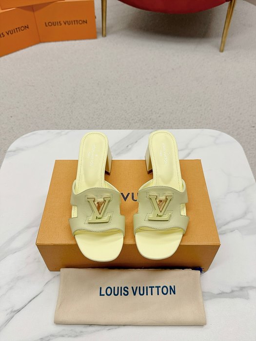 lv 슬리퍼