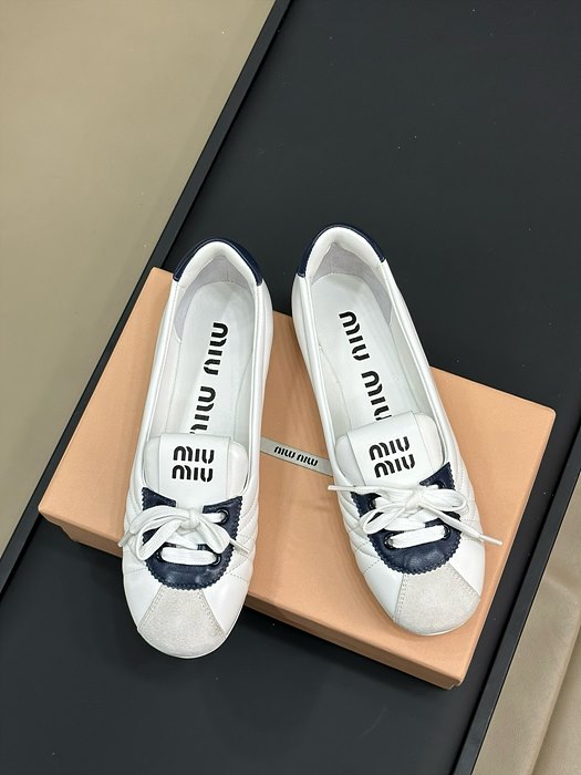 miu mi* 스니커즈